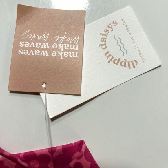 🆕 Dippin' Daisy's Gwen One Piece Flower Power Pink One Piece Swimsuit - Picture 3 of 6